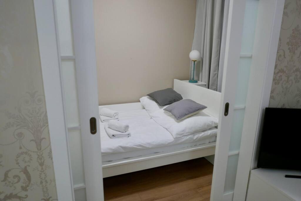 Kieslowskiego Apartment Vis-A-Vis Town Hall Warsaw Luaran gambar